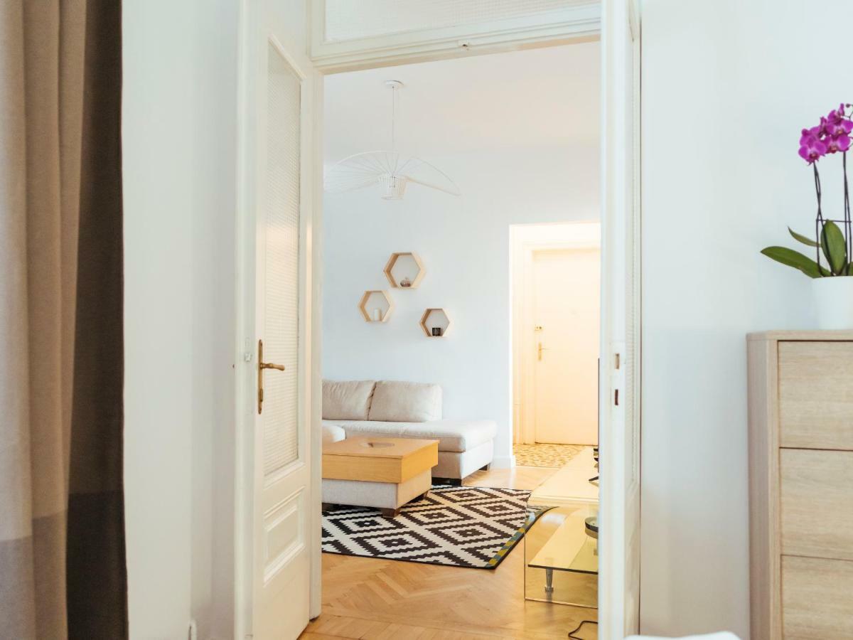 Alba Apartment On Calea Victoriei Бухарест Екстер'єр фото